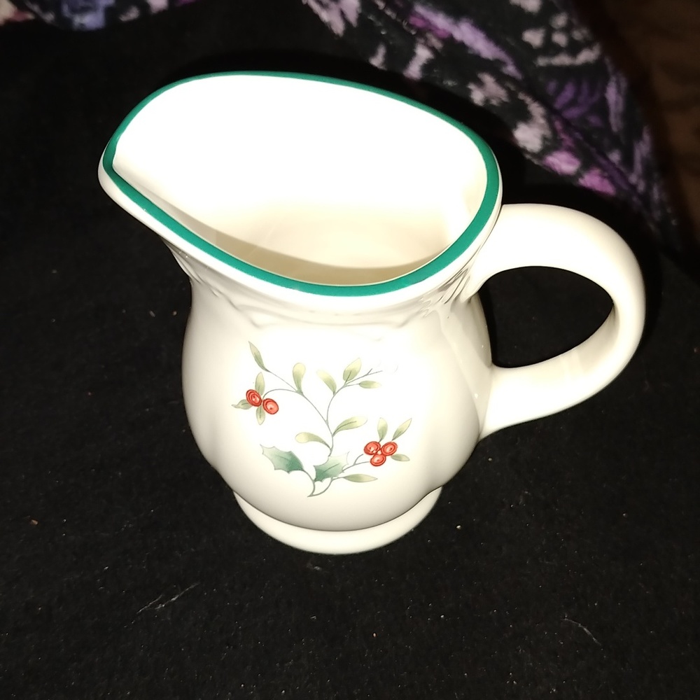 Pfaltzgraff Winter Berry creamer
